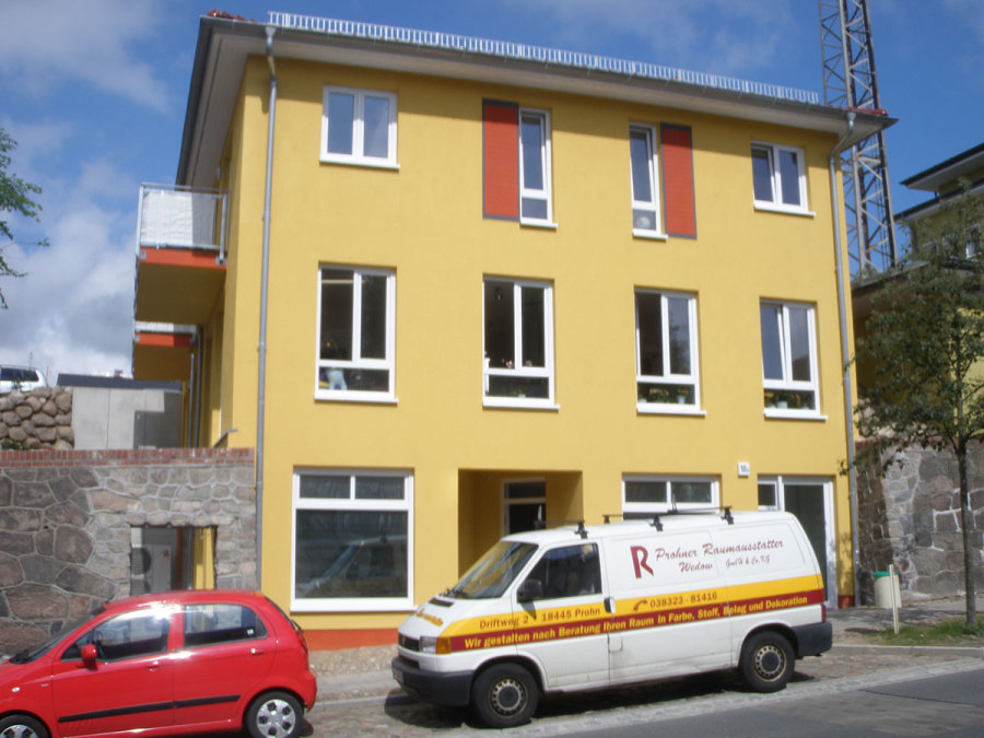 2011 – Neubau Wohn- und Geschäftshaus mit 2 Läden, 1 Zahnarztpraxis und zwei Wohnungen in Bergen, Dammstraße